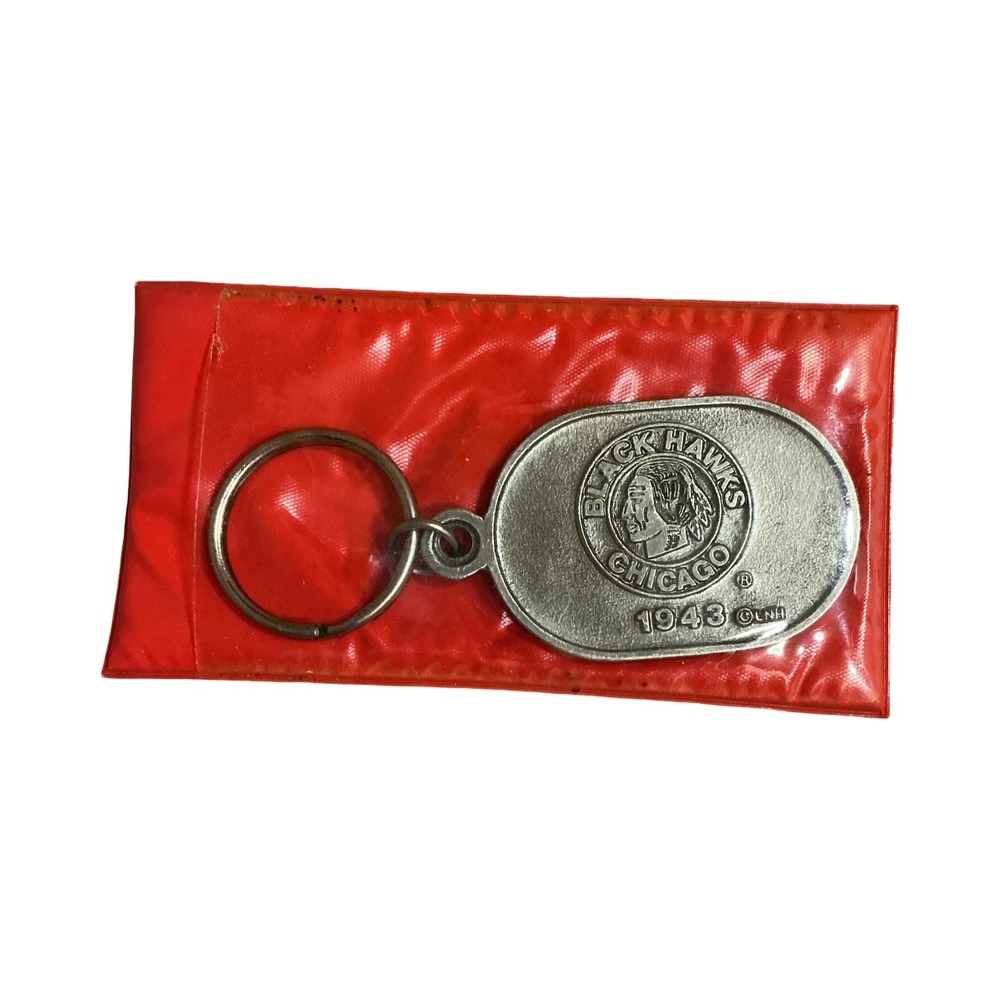 Vintage Chicago Black Hawks 1943 Molson Export Metal Keychain NHL Memorabilia